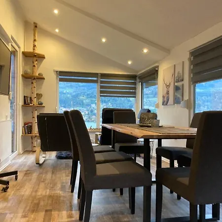 Familienchalets Am Millstaetter *