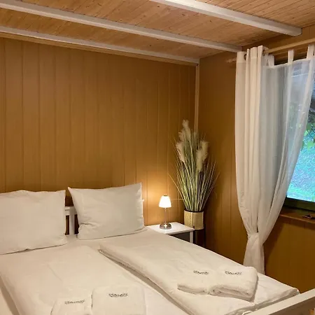 Prázdninový areál Schisafari Im Familienchalets Am Millstaetter