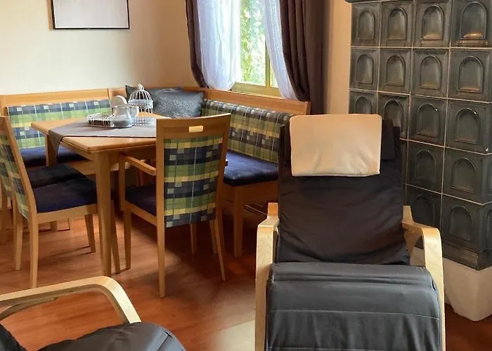 Schisafari Im Familienchalets Am Millstaetter Village de vacances *