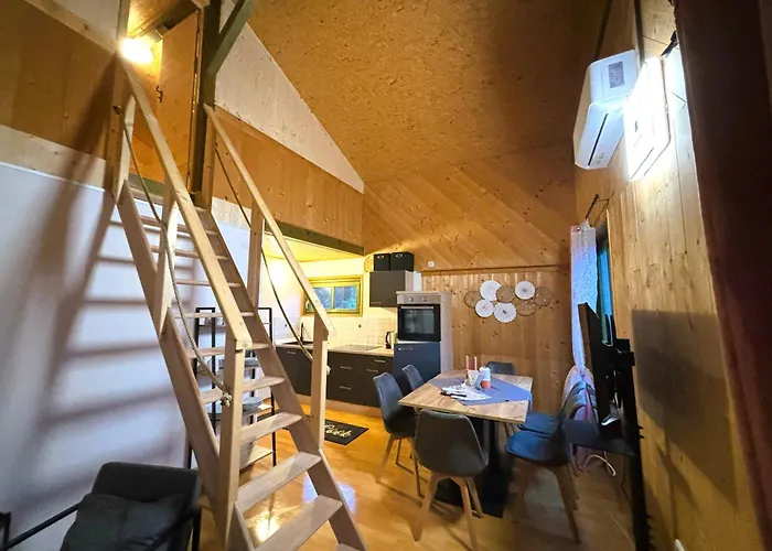 Schisafari Im Familienchalets Am Millstaetter Village de vacances *