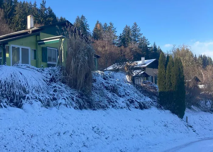 Schisafari Im Familienchalets Am Millstaetter Village de vacances *